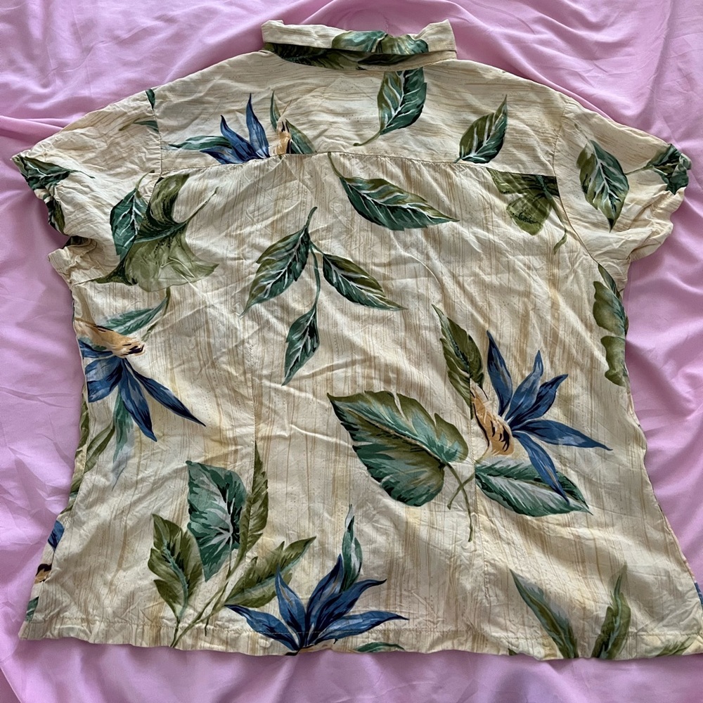Vintage Tori Richard woman’s Hawaiian shirt 🌺 - Picture 2 of 6